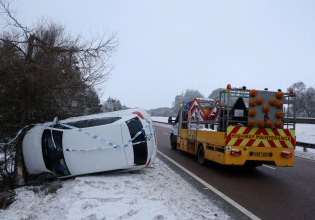 Ευρώπη: Χιλιάδες νοικοκυριά στο σκοτάδι, ακυρώσεις πτήσεων και προβλήματα στα τρένα από την καταιγίδα Γκορέτι