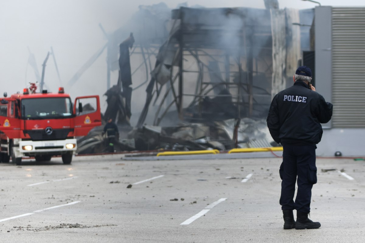 Τραγωδία στα Τρίκαλα: Εργαζόμενη σώθηκε γιατί αρρώστησε το παιδί της