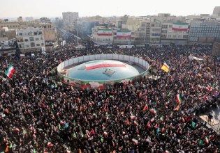 Ιρανοί που ζουν στην Ελλάδα μιλούν στο in για όσα συμβαίνουν στη χώρα τους – Αγωνία για οικογένειες και φίλους