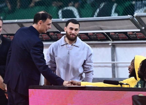 «Σενάριο» για Μάικ Τζέιμς και Ολυμπιακό για το καλοκαίρι – Τα δεδομένα