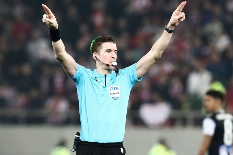 Αυτός είναι ο διαιτητής που όρισε η UEFA στο Άγιαξ – Ολυμπιακός