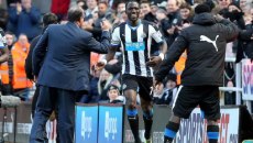 Η συνύπαρξη του Μπενίτεθ με τον Σισοκό στη Νιούκαστλ (vid)