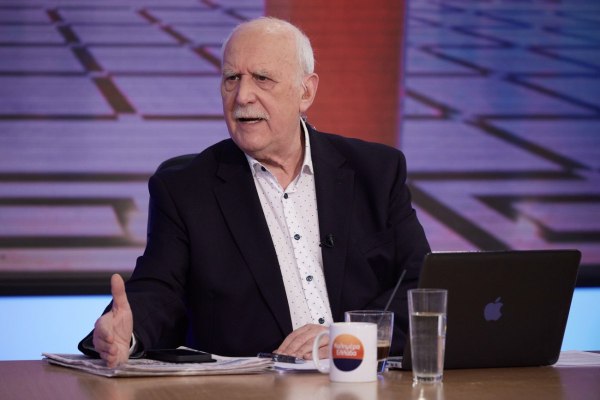 Γιώργος Παπαδάκης: Το τελευταίο αντίο στο αποτεφρωτήριο της Ριτσώνας