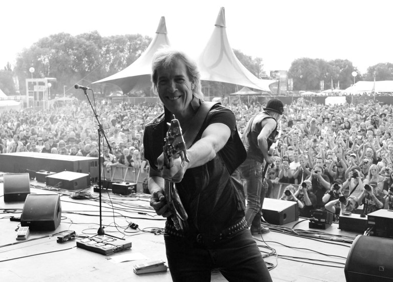 Σκορπιός για πάντα: Πέθανε o αρχιτέκτονας τoυ ρυθμού των Scorpions, Φράνσις Μπούχολτς