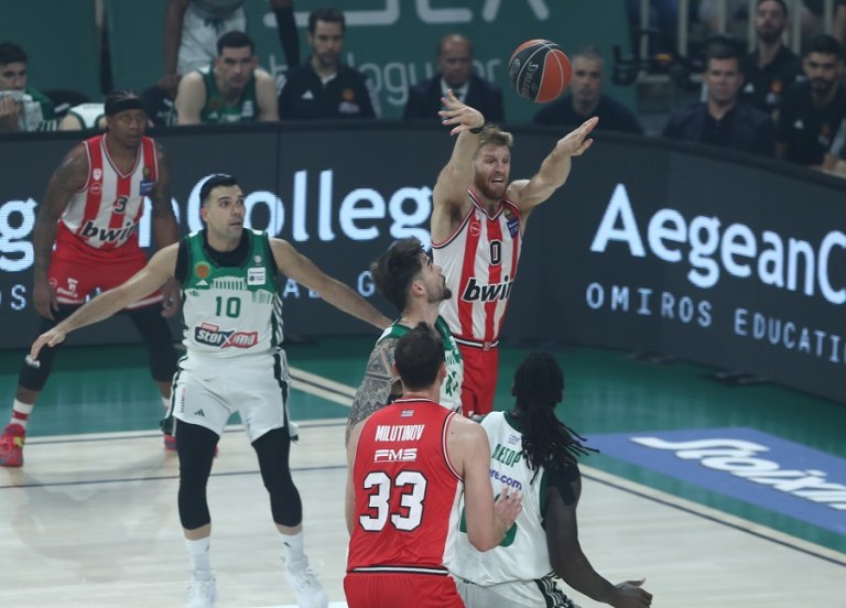 Γουόκαπ ενόψει Παναθηναϊκού: «Μου αρέσει να παίζω στο ΟΑΚΑ, νόμιζα ότι θα πεθάνω εκεί την πρώτη φορά»