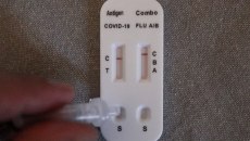 ΕΟΔΥ: Σε υψηλά επίπεδα η γρίπη – Αυξήθηκαν οι εισαγωγές σε νοσοκομεία και οι νοσηλείες σε ΜΕΘ