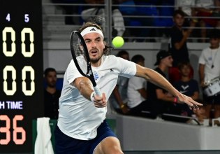 Τσιτσιπάς – Βούκιτς 0-2: Ήττα και αποκλεισμός για τον Έλληνα τενίστα