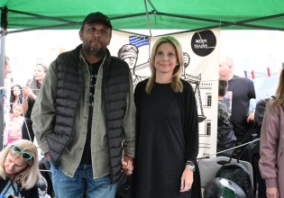 Έδωσα αγώνα για το παιδί μου, όχι για να μπω σε κόμμα λέει ο Ρούτσι – «Να παραιτηθεί από πρόεδρος του συλλόγου για τα Τέμπη η Καρυστιανού»