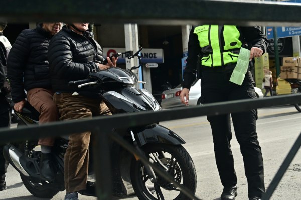Αυτή είναι η «πρωταθλήτρια» των παραβάσεων του ΚΟΚ – Βροχή τα πρόστιμα των 350 ευρώ