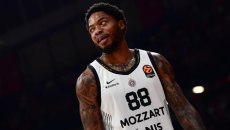 Πότε αναμένεται στην Ελλάδα για τον Ολυμπιακό ο Τζόουνς