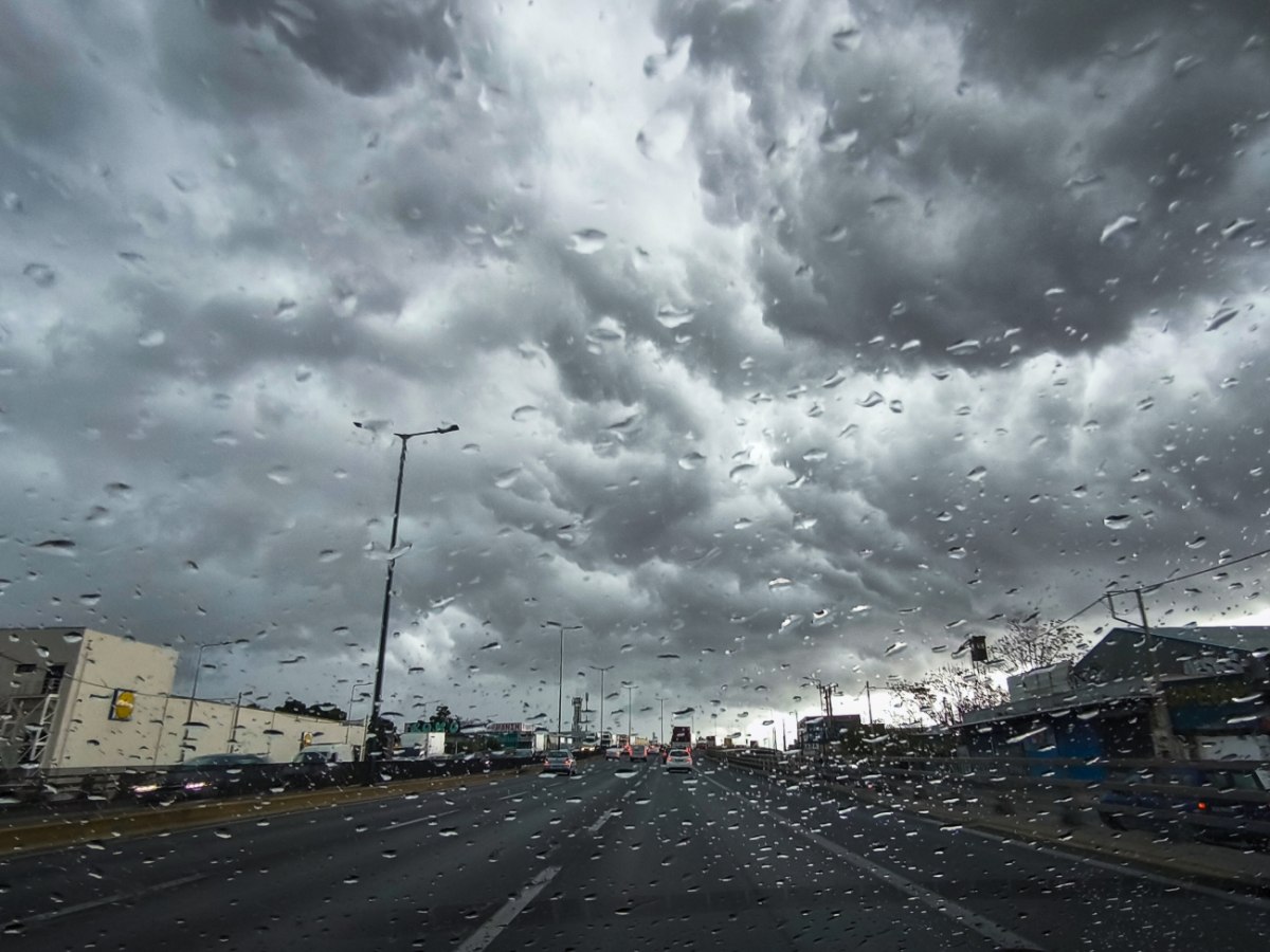 Νέο έκτακτο δελτίου καιρού: Red code για 7 περιοχές – Ισχυρές βροχές και δυνατοί άνεμοι