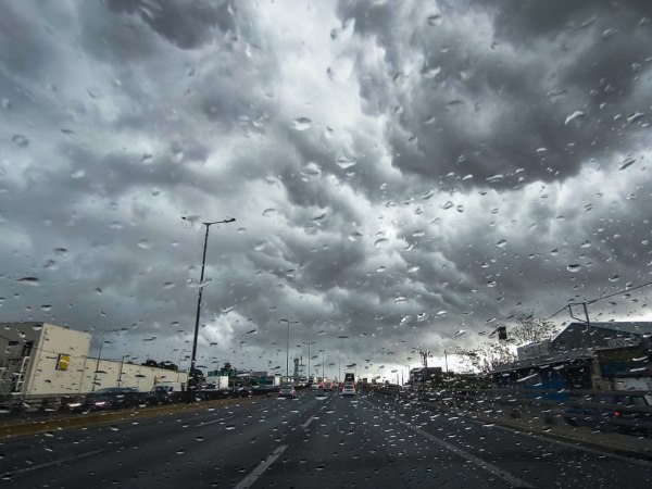 Νέο έκτακτο δελτίου καιρού: Red code για 7 περιοχές – Ισχυρές βροχές και δυνατοί άνεμοι