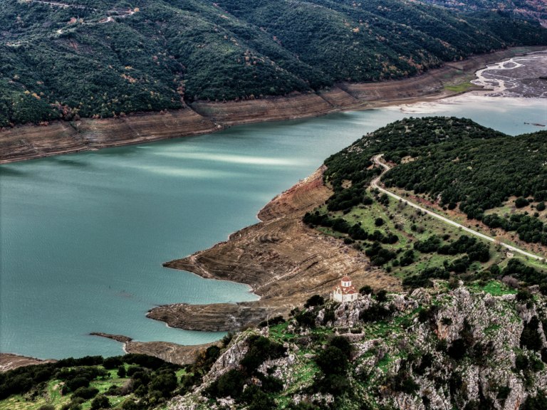 Λειψυδρία: Αύξηση των αποθεμάτων νερού στο φράγμα Πηνειού, ανάσα και για τον Μόρνο μετά την κακοκαιρία