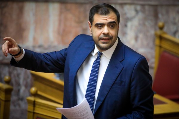 Ο Π. Μαρινάκης επιτέθηκε στην αντιπολίτευση για τη Βενεζουέλα – «Πιστός στον γκεμπελισμό», απαντά το ΠΑΣΟΚ