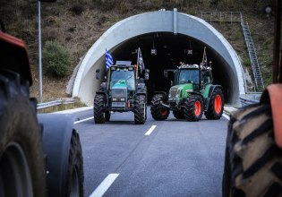 ΣΥΡΙΖΑ: Τα μπλόκα έχουν ονοματεπώνυμο, «Κυριάκος Μητσοτάκης» – Δεν είναι επιλογή αλλά κραυγή επιβίωσης