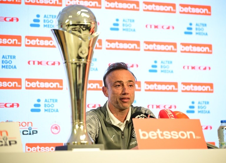 Κόντης: «Παίζουμε με τον νταμπλούχο Ελλάδος και πρέπει να έχουμε θάρρος στο παιχνίδι μας»