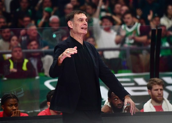 Μπαρτζώκας: «Δεν υπάρχει αμφιβολία για το ποιοι είμαστε – Μεγάλη νίκη για τους φιλάθλους μας» (vid)