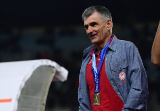 Conference League, νταμπλ, Super Cup και 100 ματς με τον Ολυμπιακό – Ο Μεντιλίμπαρ γράφει ιστορία με τον ΠΑΟΚ (vids)