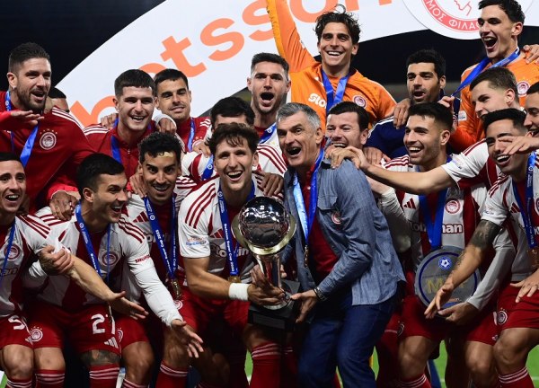 Ολυμπιακός: Τους 338 τίτλους έφτασαν οι «ερυθρόλευκοι»