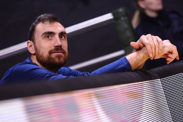 Ολυμπιακός: Δεν παίζει κόντρα στη Φενέρμπαχτσε ο Μιλουτίνοφ