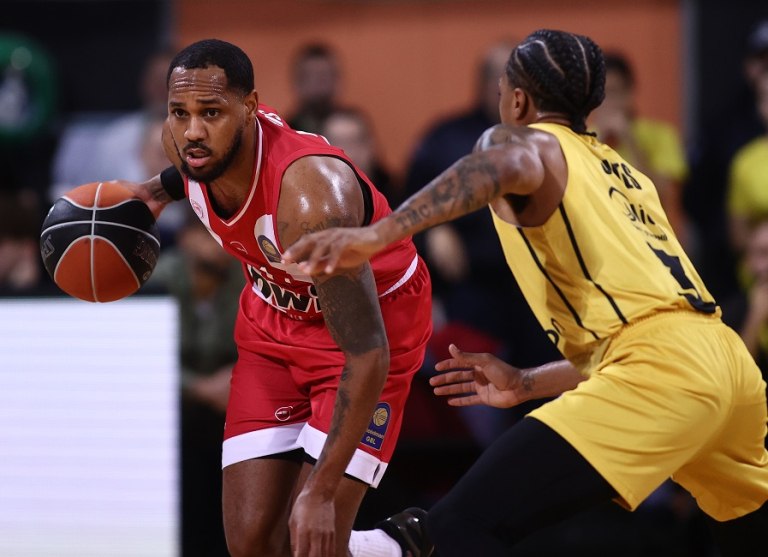 Μόντε Μόρις: «Σε δύο εβδομάδες θα είμαι κοντά στο επίπεδο που θέλω – Να περιορίσουμε τον Χόρτον-Τάκερ»