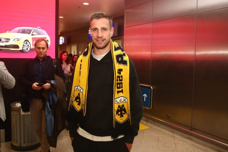 ΑΕΚ: Στην Αθήνα ο Μπάρναμπας Βάργκα