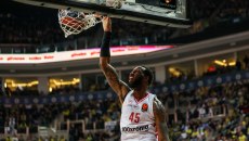 Ο Ντόντα Χολ, η εμφάνιση με τη Φενέρ και η μεταγραφή του Ταϊρίκ Τζόουνς (vids)