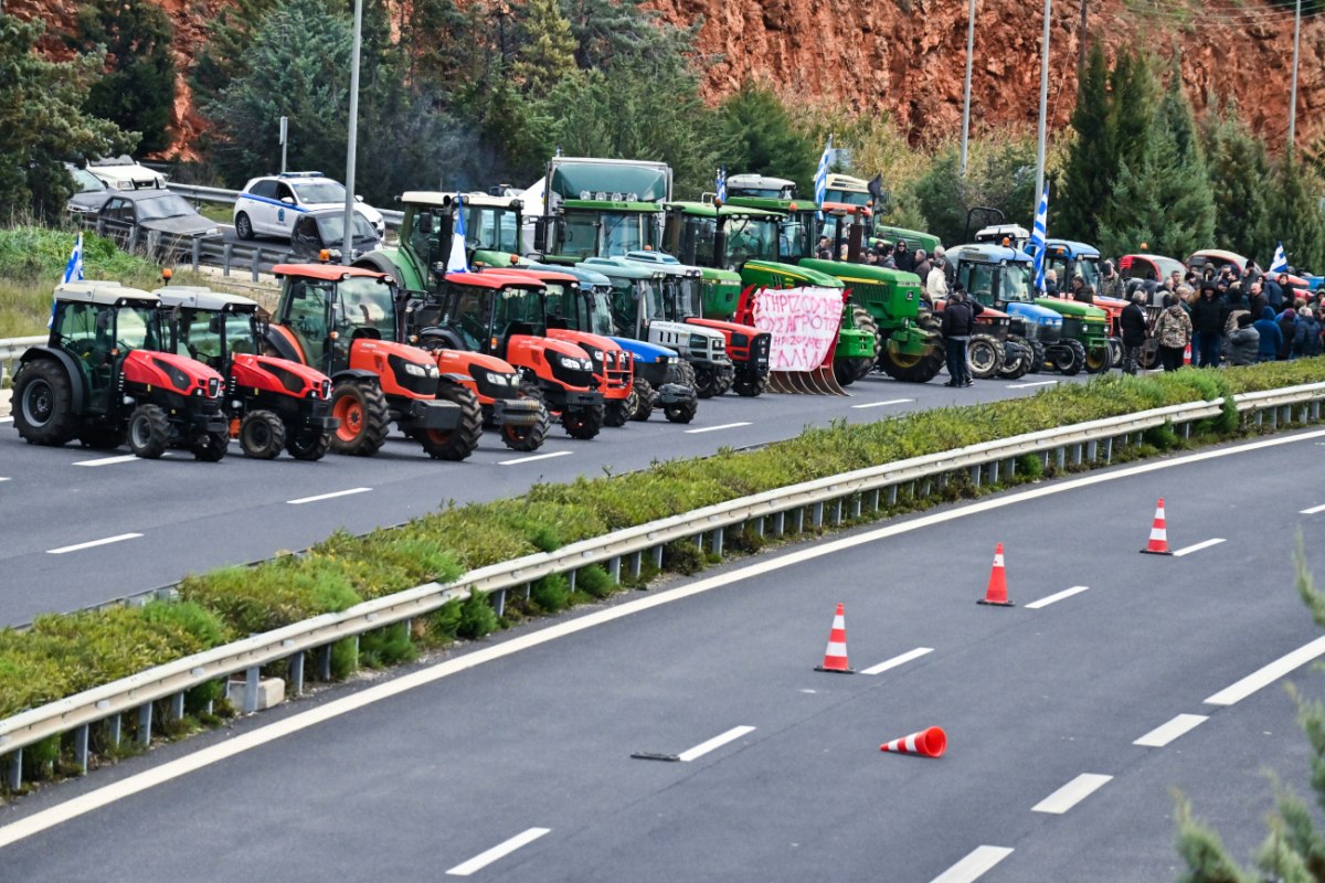 Ανοιχτοί δρόμοι, παραμονή των μπλόκων και στάση αναμονής αγροτών εν όψει της συνάντησης με Μητσοτάκη