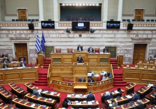 Βουλή: Ψηφίστηκε με 160 « ναι» το νομοσχέδιο για το νέο χάρτη των Ενόπλων Δυνάμεων