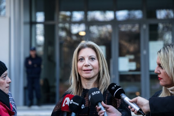 Νέα πολιτική παρέμβαση της Καρυστιανού: Η διαπλοκή ρουφάει το οξυγόνο