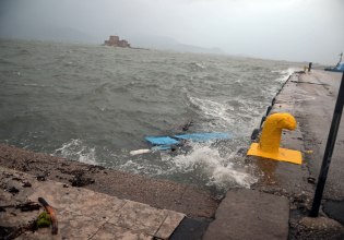 Απαγορευτικό απόπλου από τον Πειραιά – Ακυρώσεις δρομολογίων
