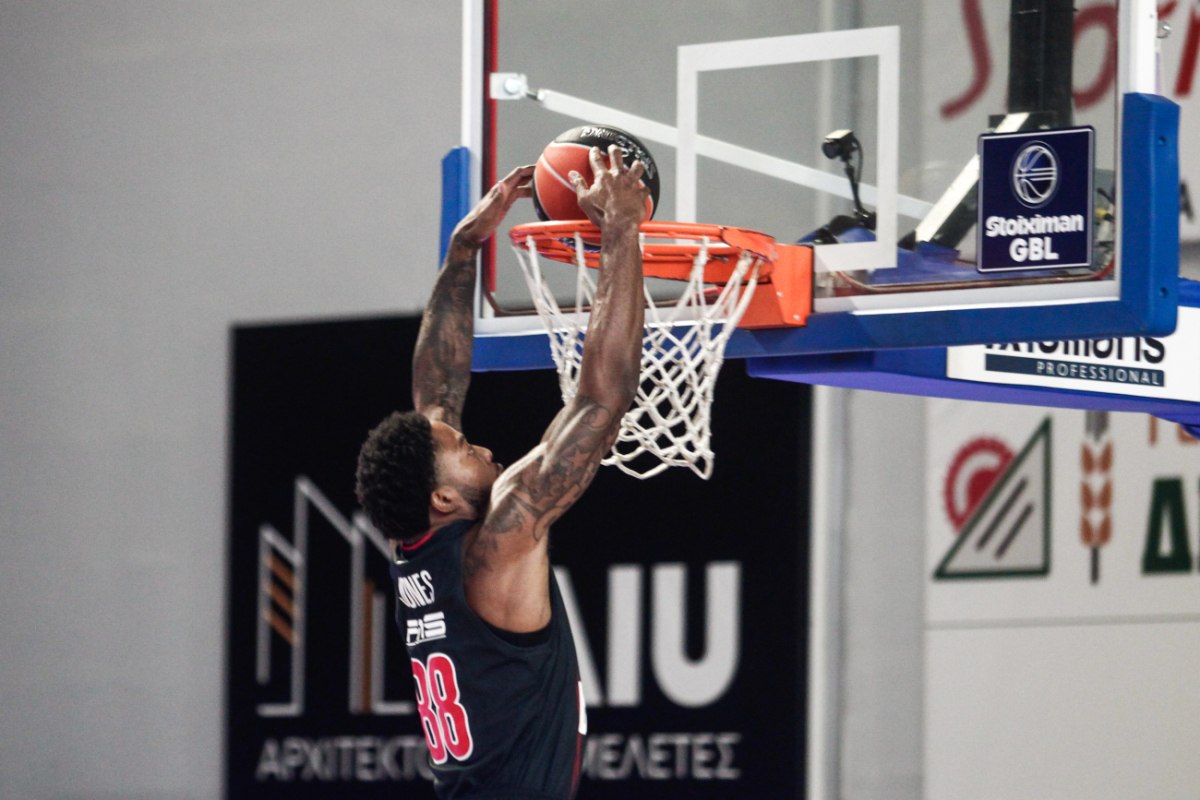 Καρδίτσα – Ολυμπιακός 80-120: Ισοπεδωτικοί οι «ερυθρόλευκοι» με κορυφαίο τον Πίτερς