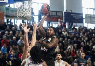 Καρδίτσα – Ολυμπιακός 80-120: Ισοπεδωτικοί οι «ερυθρόλευκοι» με κορυφαίο τον Πίτερς