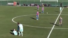 Ή συγγνώμη του Μπέρενς στον Κούτσια για την επίθεση εν ώρα αγώνα