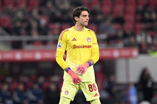 Καταπληκτική επέμβαση του Τζολάκη (vid)