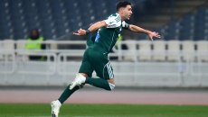 Παναθηναϊκός – Άρης: Ο Μπακασέτας κάνει το 1-0 για το «τριφύλλι» (vid)