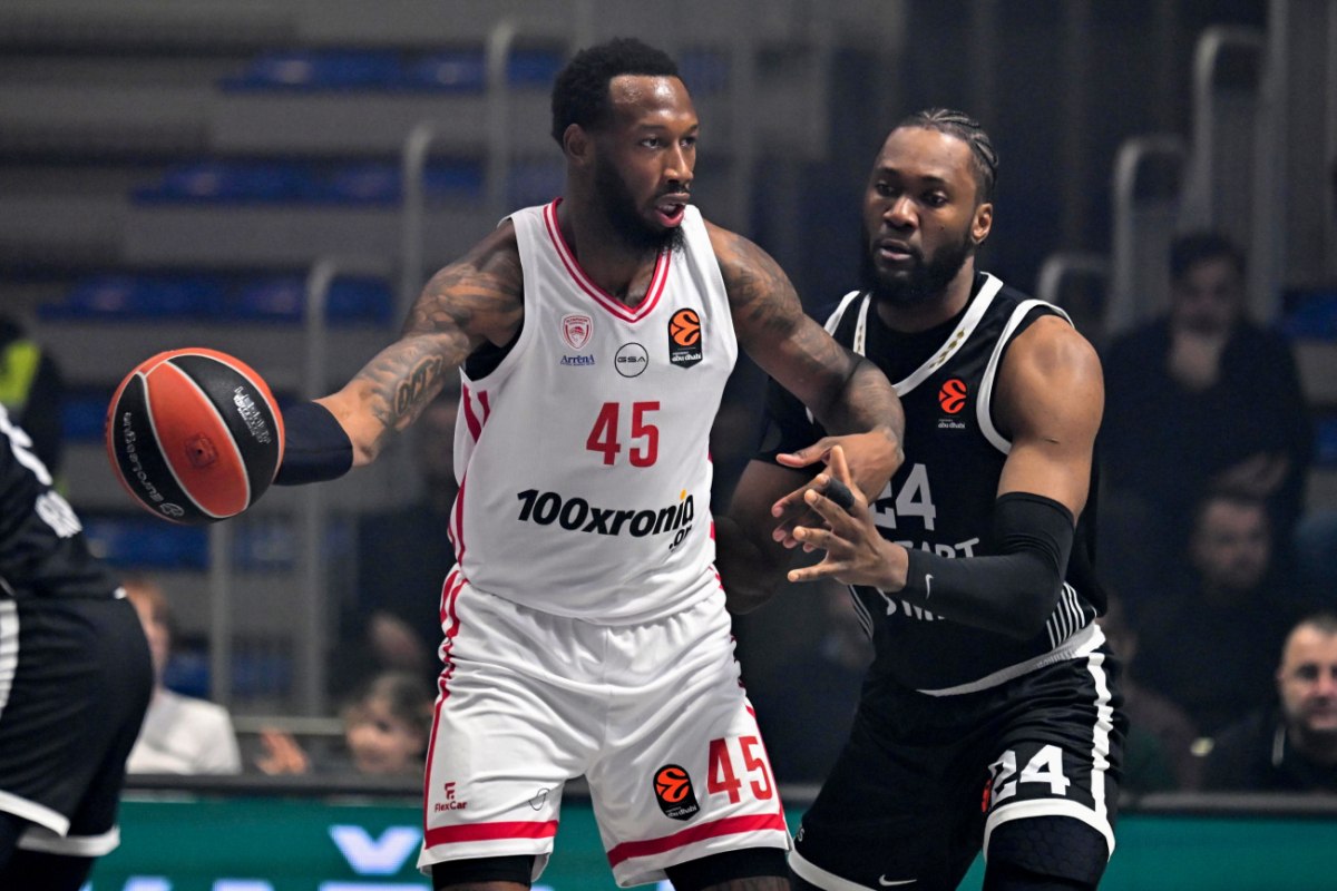 Ο Τζόουνς «βελτίωσε» και τον Χολ: Οι τρομεροί αριθμοί του στα τελευταία ματς (vids)