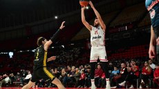 Ο Άλεκ Πίτερς έσπασε μεγάλο ρεκόρ του Τεόντοσιτς στον Ολυμπιακό κι έγραψε ιστορία (vids)