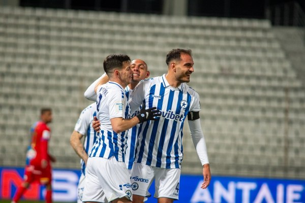 Βόλος – Ατρόμητος 0-3: Ανάσα για τους Περιστεριώτες στο Πανθεσσαλικό