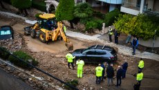 Άνω Γλυφάδα: Παγίδες θανάτου μέσα στον αστικό ιστό – Το νερό θυμάται τη διαδρομή του