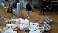 Φόβοι για νέο κύμα κακοκαιρίας από το βράδυ της Πέμπτης – Τα Νότια Προάστια μετρούν τις πληγές τους μετά την καταστροφή