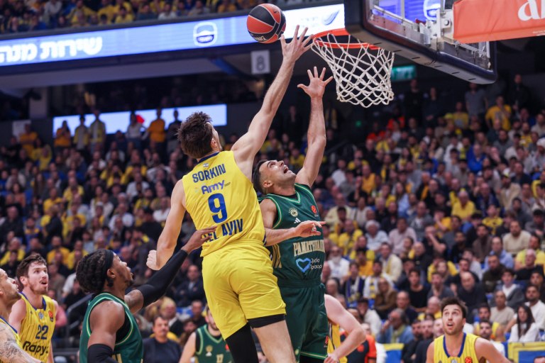 Μακάμπι – Παναθηναϊκός 75-71: Ήττα στο Τελ Αβίβ για τους Πράσινους με μοιραίο Σλούκα