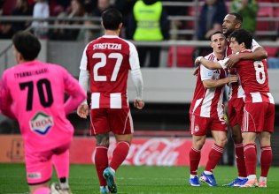 Η βαθμολογία της Super League μετά τις νίκες Ολυμπιακού και ΑΕΚ