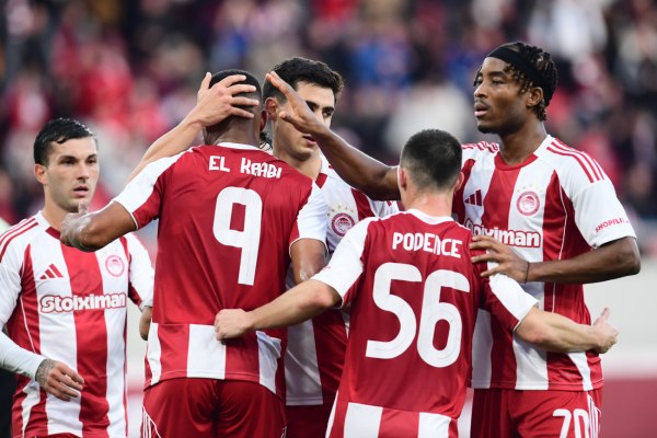 Η αποστολή του Ολυμπιακού για το ματς με το Άγιαξ (pic)