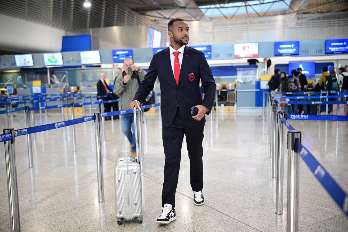 Αναχώρησε για την Ολλανδία ο Ολυμπιακός (pics)