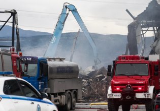 Προπάνιο σαν βόμβα κάτω από το εργοστάσιο «Βιολάντα» – Τι αντιμετωπίζουν ποινικά οι τρεις συλληφθέντες