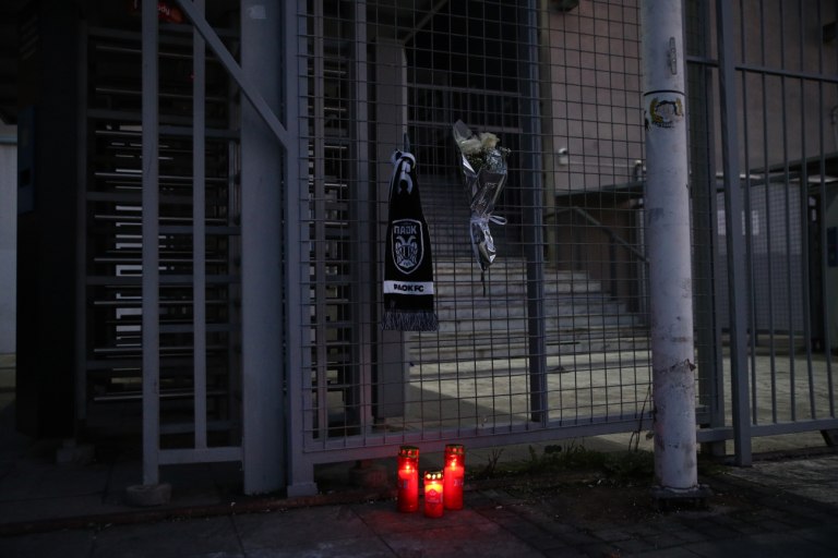 Οπαδοί του ΠΑΟΚ επισκέφθηκαν τους τραυματίες (vid)