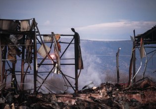 Έκρηξη στα Τρίκαλα: Ερευνούν τις άδειες του εργοστασίου Βιολάντα – Η διαρροή προπανίου και το αδήλωτο υπόγειο