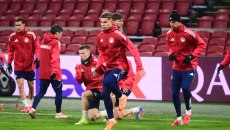 Ολυμπιακός: Προπόνηση υπό βροχή στο «Johan Cruyff Arena»  (pics+vids)