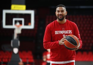 Με Τζόζεφ η δωδεκάδα του Ολυμπιακού κόντρα στη Μπαρτσελόνα